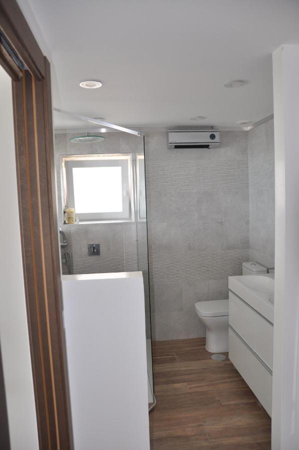 Magnifique Appartement Avec Une Incroyable Vue Sur Mer Torremolinos Kültér fotó