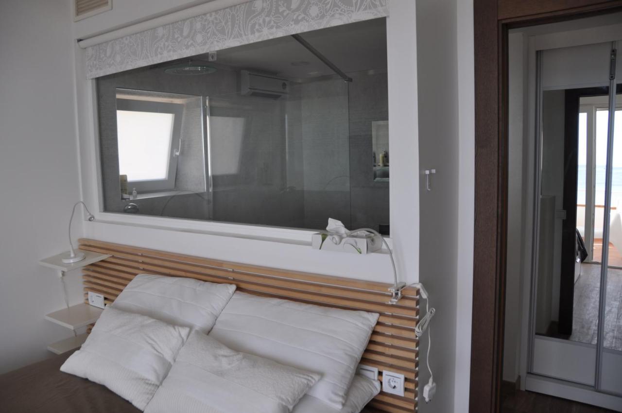 Magnifique Appartement Avec Une Incroyable Vue Sur Mer Torremolinos Kültér fotó