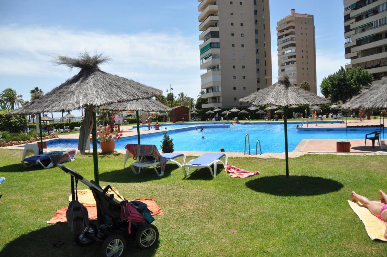 Magnifique Appartement Avec Une Incroyable Vue Sur Mer Torremolinos Kültér fotó